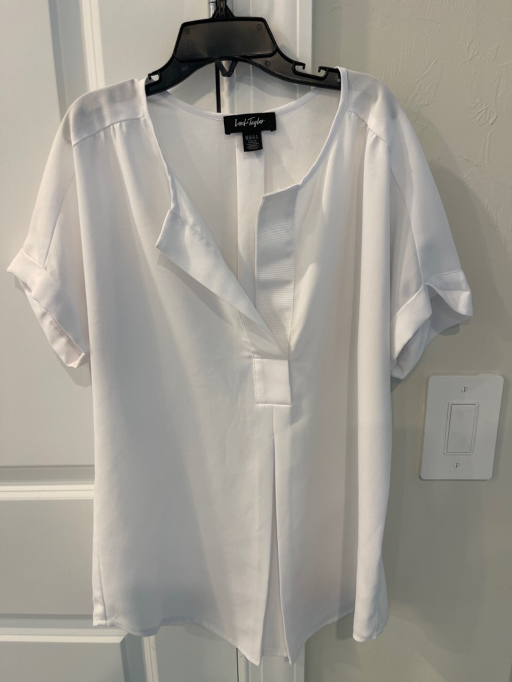 Lord & Taylor White Short Sleeve Split-Neck Blouse